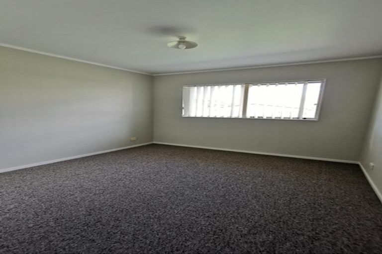Photo of property in 256 Royal Road, Massey, Auckland, 0614