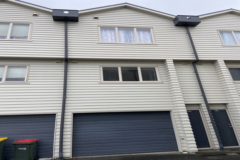 Photo of property in 5/49 Henderson Valley, Henderson, Auckland, 0612