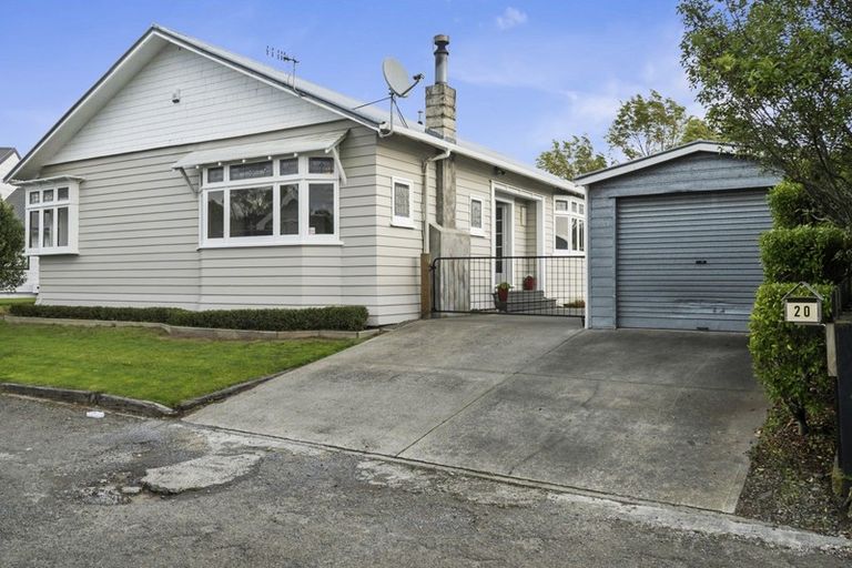 Photo of property in 20 Perrin Place, Kelvin Grove, Palmerston North, 4414