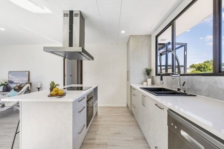 Photo of property in 1/61 Hindmarsh Street, Henderson, Auckland, 0612