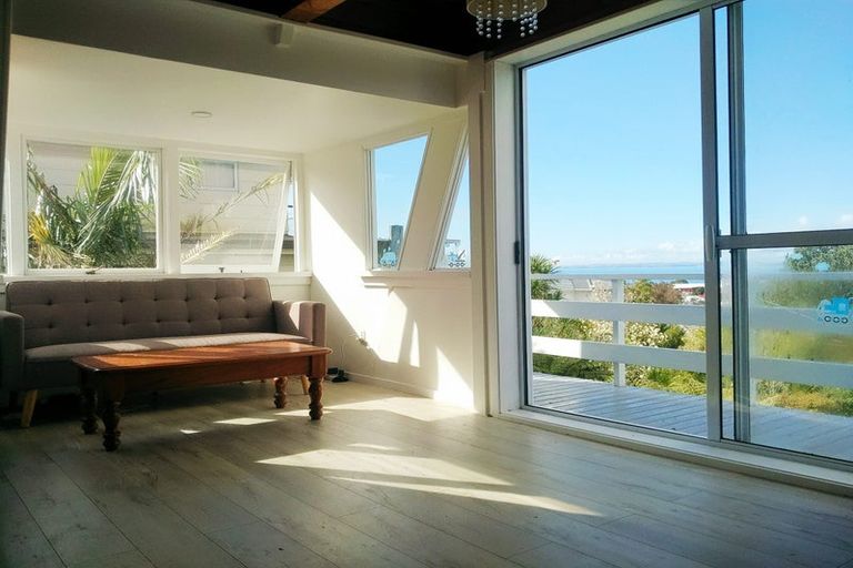 Photo of property in 45 Woodlands Crescent, Browns Bay, Auckland, 0630