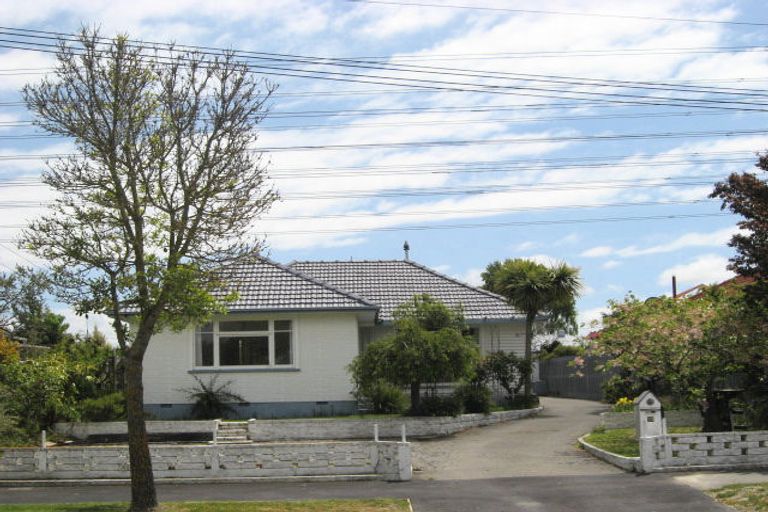 Photo of property in 33 Gregan Crescent, Burnside, Christchurch, 8053