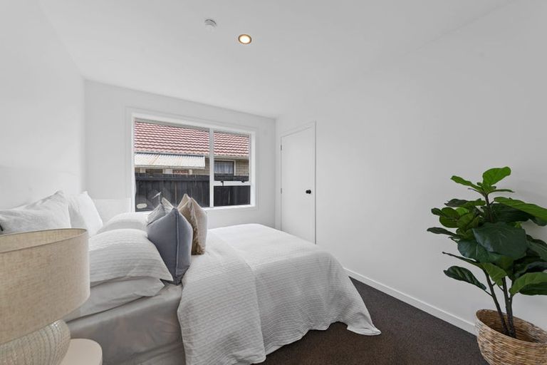 Photo of property in 17 Roberts Road, Hei Hei, Christchurch, 8042