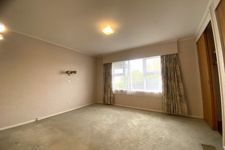 Photo of property in 4 Windermeer Grove, Churton Park, Wellington, 6037