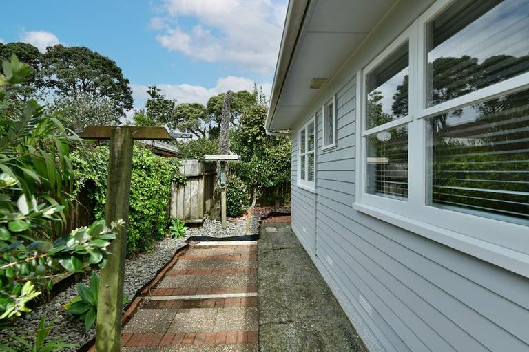 Photo of property in 12 Forest Glen, Orewa, 0931
