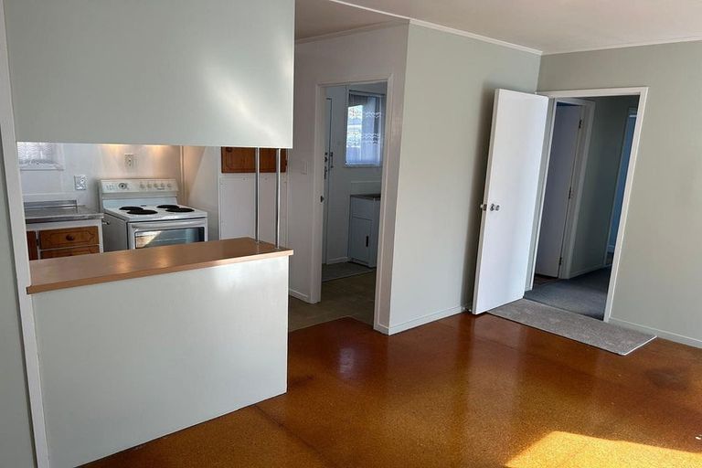 Photo of property in 12 Edwin Freeman Place, Ranui, Auckland, 0612