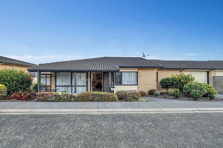Photo of property in 14/197 Royal Road, Massey, Auckland, 0614