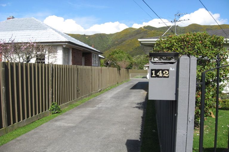 Photo of property in 142a Waiwhetu Road, Waterloo, Lower Hutt, 5011