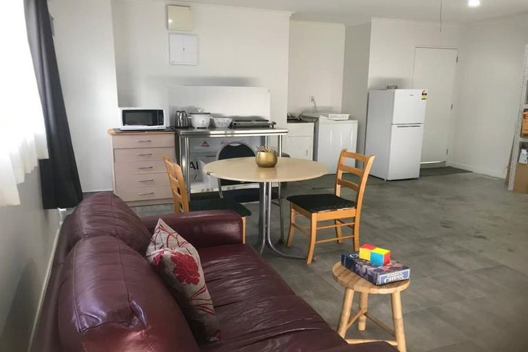 Photo of property in 1 Joseph Street, Flat Bush, Auckland, 2019
