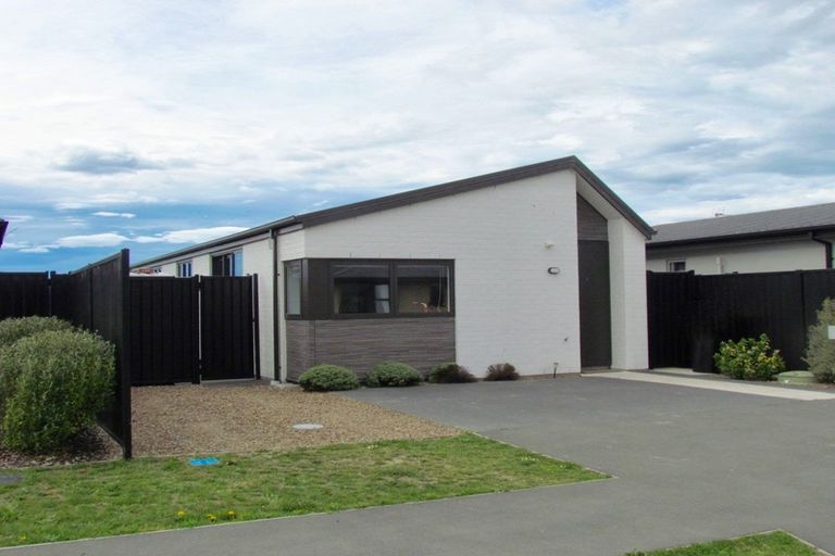 Photo of property in 8 Ranginui Drive, Kaiapoi, 7630