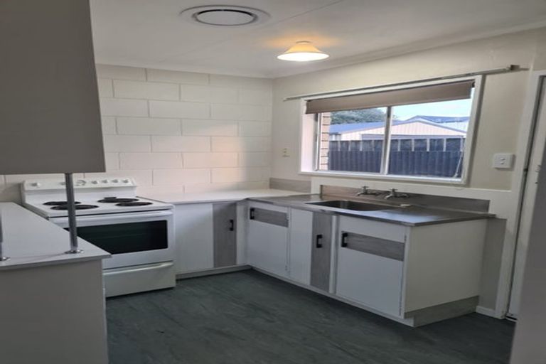 Photo of property in 20 Edgeware Road, Palmerston North, 4410