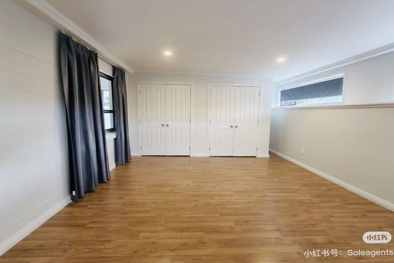 Photo of property in 8 Widmore Drive, Massey, Auckland, 0614
