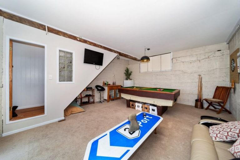 Photo of property in 14 Mount View Place, Spotswood, New Plymouth, 4310