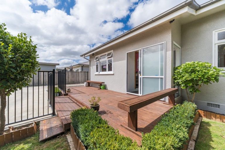 Photo of property in 28 Matamau Street, Palmerston North, 4414