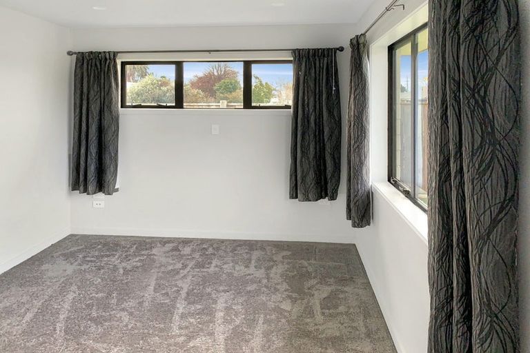 Photo of property in 8 Gladys Place, Levin, 5510