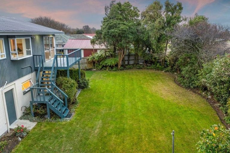 Photo of property in 32 Claridges Road, Casebrook, Christchurch, 8051