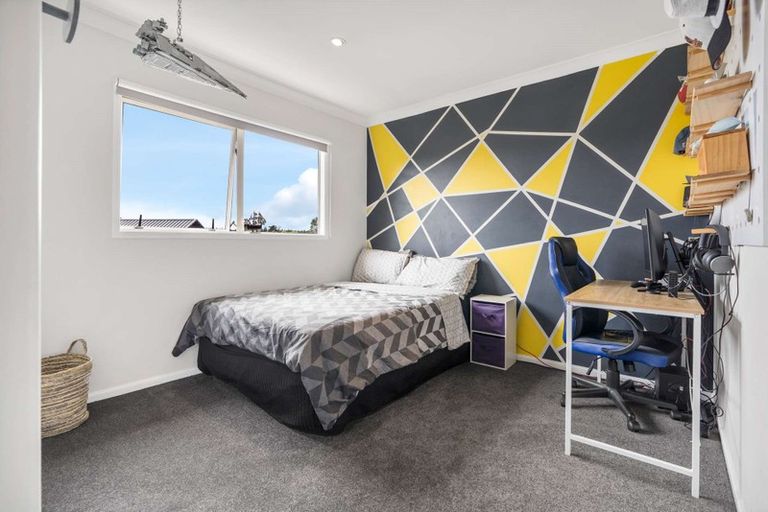 Photo of property in 1 Limes Avenue, Parklands, Christchurch, 8083