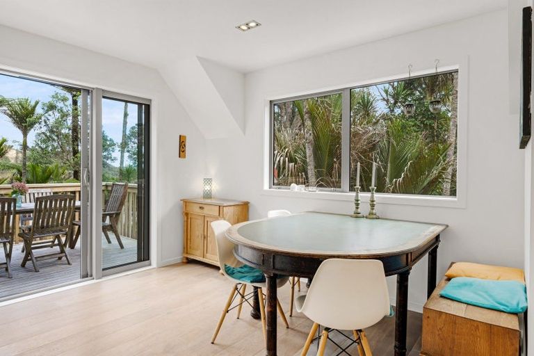 Photo of property in 96 Motutara Road, Muriwai, Waimauku, 0881