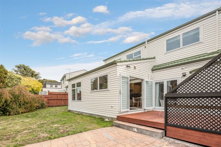 Photo of property in 27 Caesars Place, Churton Park, Wellington, 6037