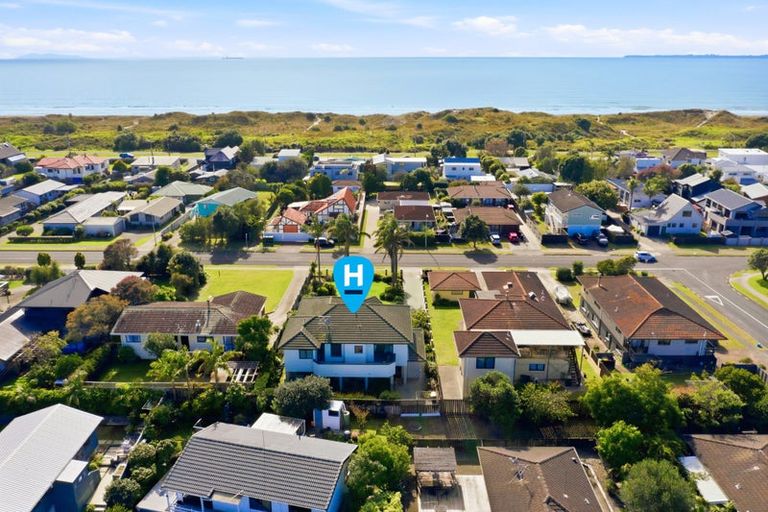 Photo of property in 90 Dickson Road, Papamoa Beach, Papamoa, 3118