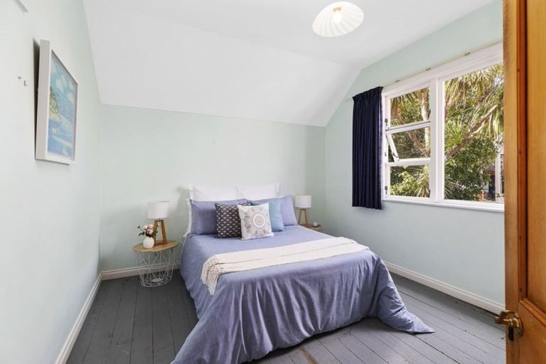 Photo of property in 104 Elizabeth Street, Mount Victoria, Wellington, 6011