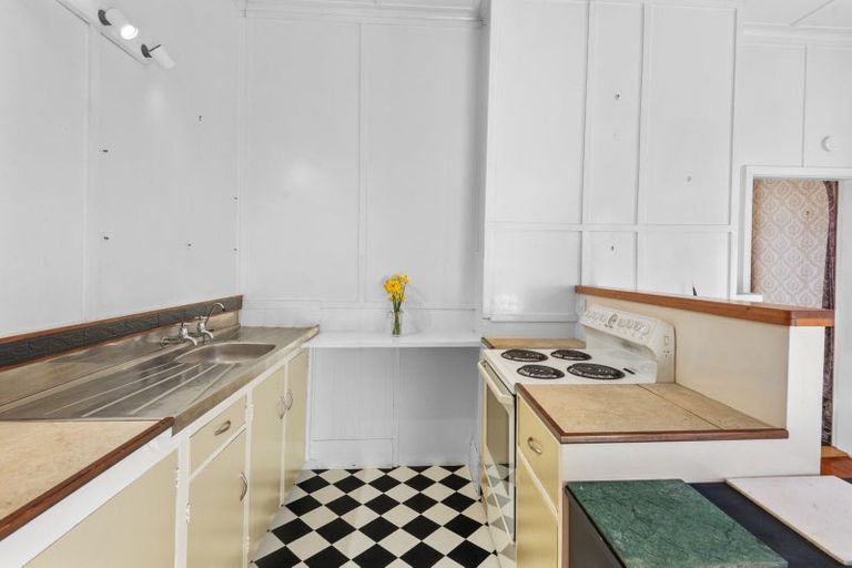 Photo of property in 13 Wharfe Street, South Hill, Oamaru, 9400