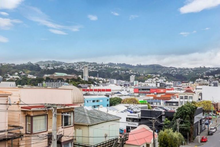 Photo of property in Pirie Street Townhouses, 12/35u Pirie Street, Mount Victoria, Wellington, 6011