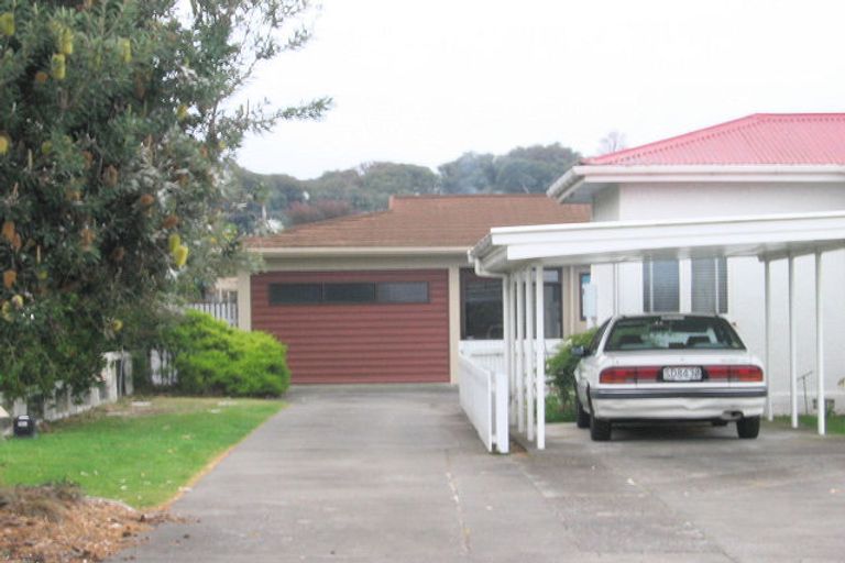 Photo of property in 11a Cassino Crescent, Onekawa, Napier, 4110
