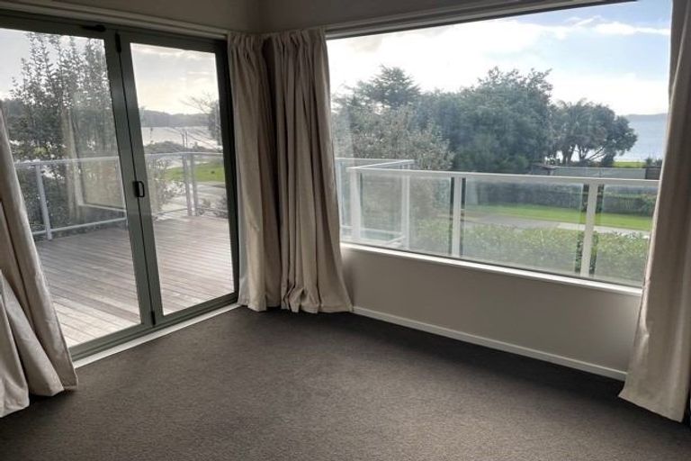 Photo of property in 8 Sunburst Avenue, Snells Beach, 0920