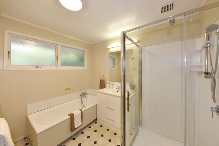 Photo of property in 19 Ashfield Place, Ilam, Christchurch, 8041