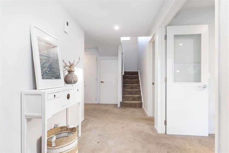 Photo of property in 2/58 Innes Road, St Albans, Christchurch, 8052