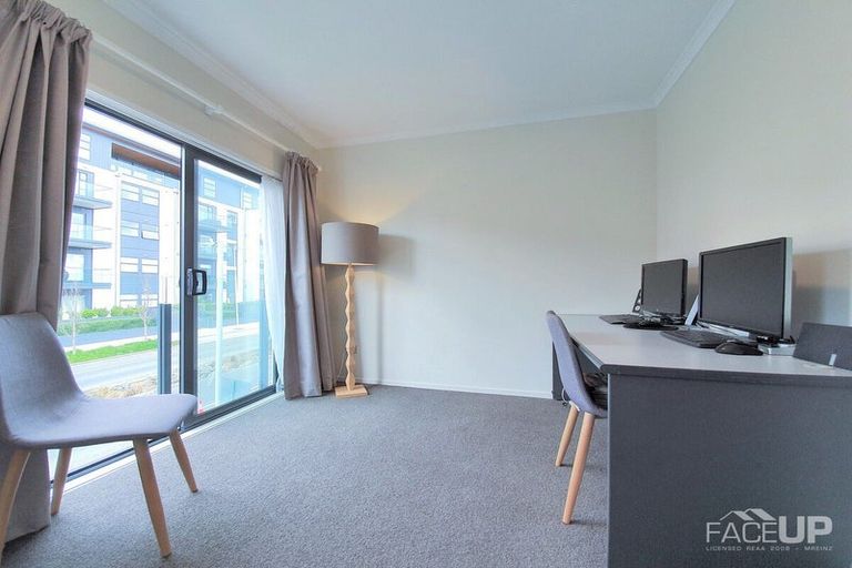 Photo of property in 196 Hobsonville Point Road, Hobsonville, Auckland, 0616