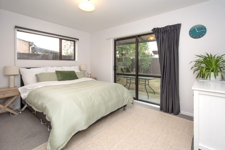 Photo of property in 2/74 Inwoods Road, Parklands, Christchurch, 8083
