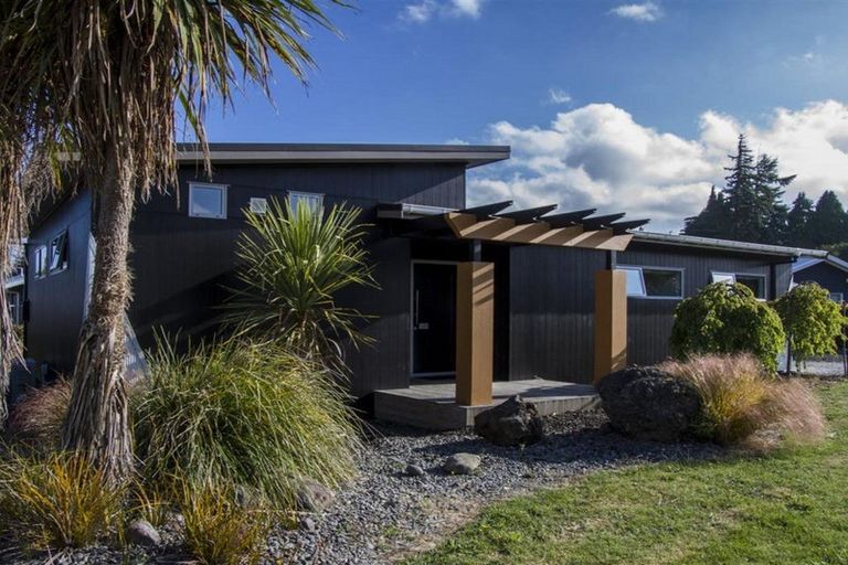 Photo of property in 2 Snowmass Drive, Ohakune, 4625