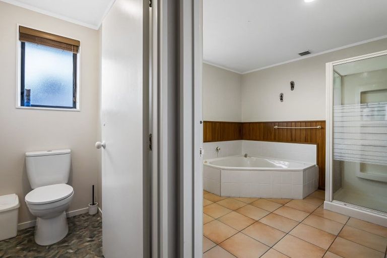 Photo of property in 69 Murray Avenue, Hawera, 4610