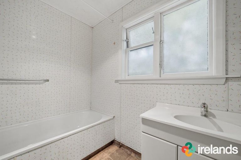 Photo of property in 21 Defoe Place, Waltham, Christchurch, 8023