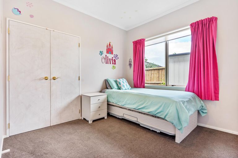 Photo of property in 154 Kilkenny Drive, East Tamaki Heights, Auckland, 2016