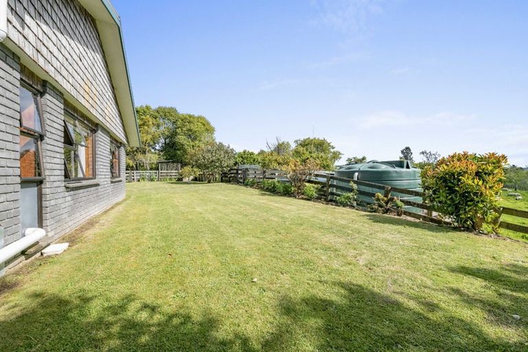 Photo of property in 92 Hickman Road, Onaero, Urenui, 4375