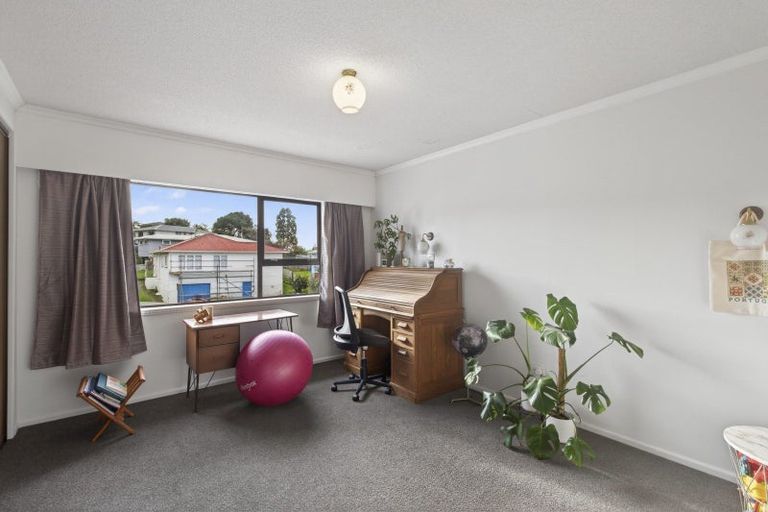 Photo of property in 39 Stafford Street, Waitara, 4320