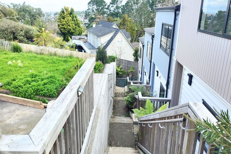 Photo of property in 44b Cyclarama Crescent, Massey, Auckland, 0614