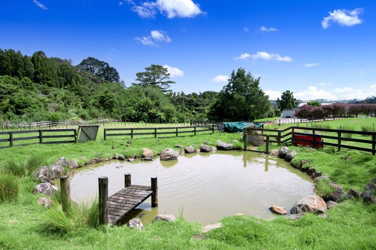 Photo of property in 12 Mildon Road, Waitakere, Auckland, 0782