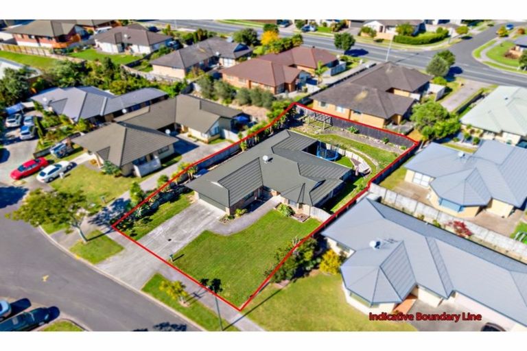 Photo of property in 15 Killeen Place, Flat Bush, Auckland, 2019