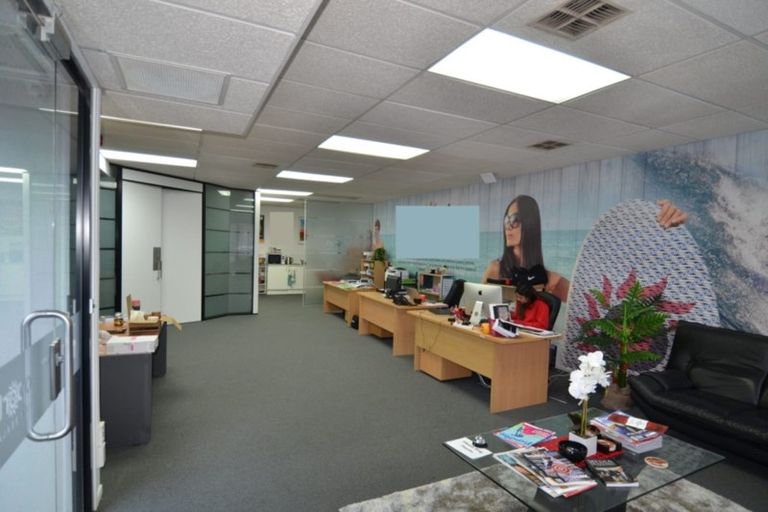 Photo of property in 1d Daytona Road, Henderson, Auckland, 0610