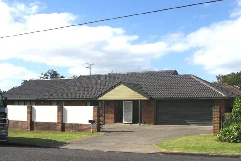 Photo of property in 2/17 Brook Street, Milford, Auckland, 0620
