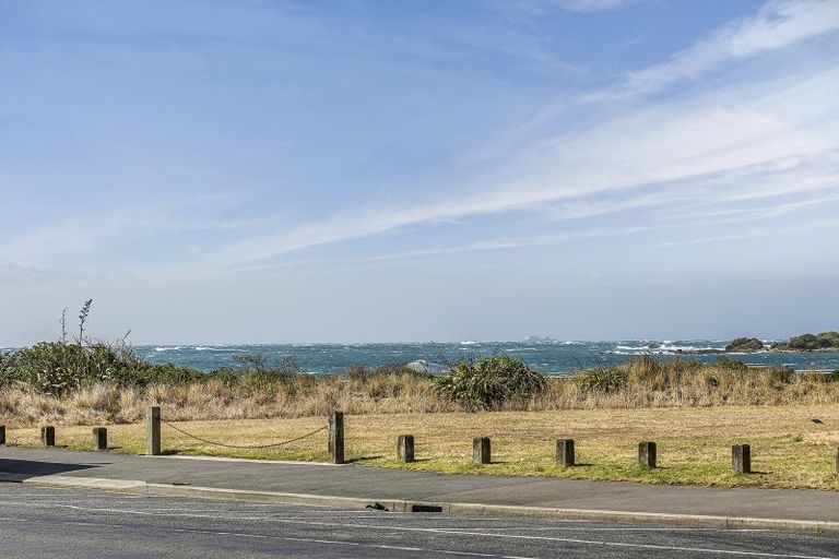 Photo of property in 22 Reef Street, Island Bay, Wellington, 6023