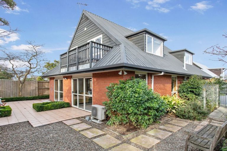 Photo of property in 2/109 Knowles Street, St Albans, Christchurch, 8052