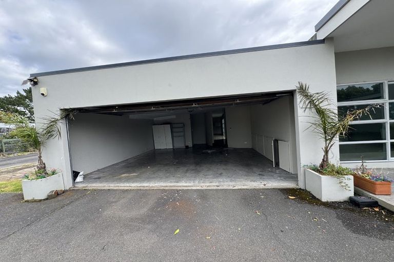 Photo of property in 261 Airfield Road, Ardmore, Papakura, 2582
