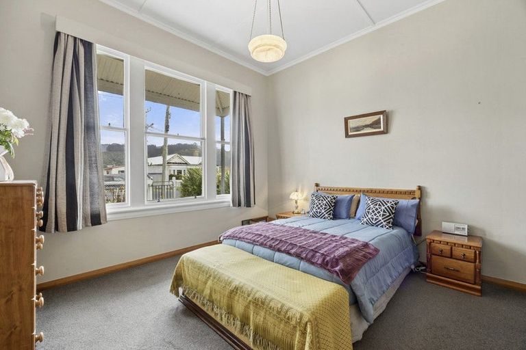 Photo of property in 27 Harrington Street, Port Chalmers, 9023