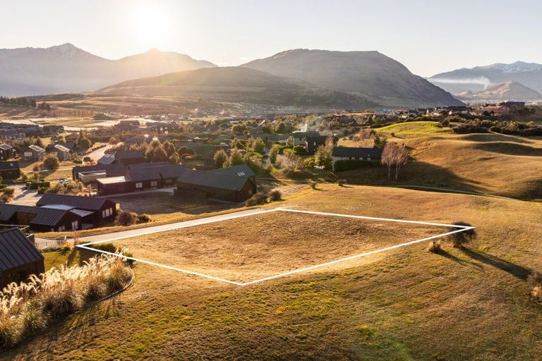 Photo of property in 14b Kinross Lane, Jacks Point, Queenstown, 9371