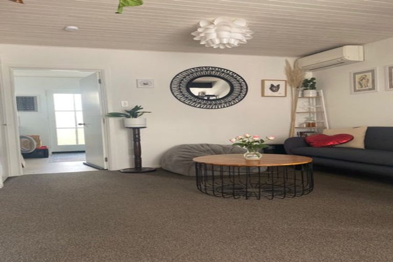 Photo of property in 2/129 Champion Street, Edgeware, Christchurch, 8013